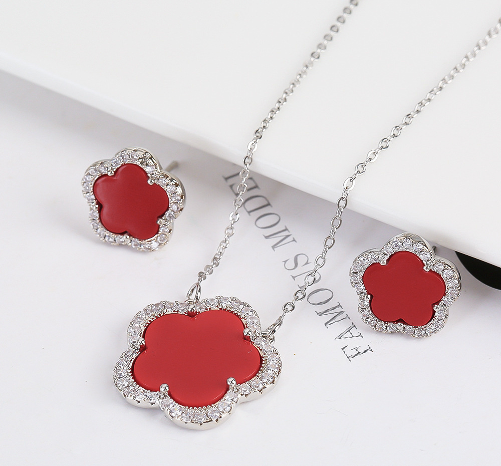 Elegant Floral Jewelry Trio