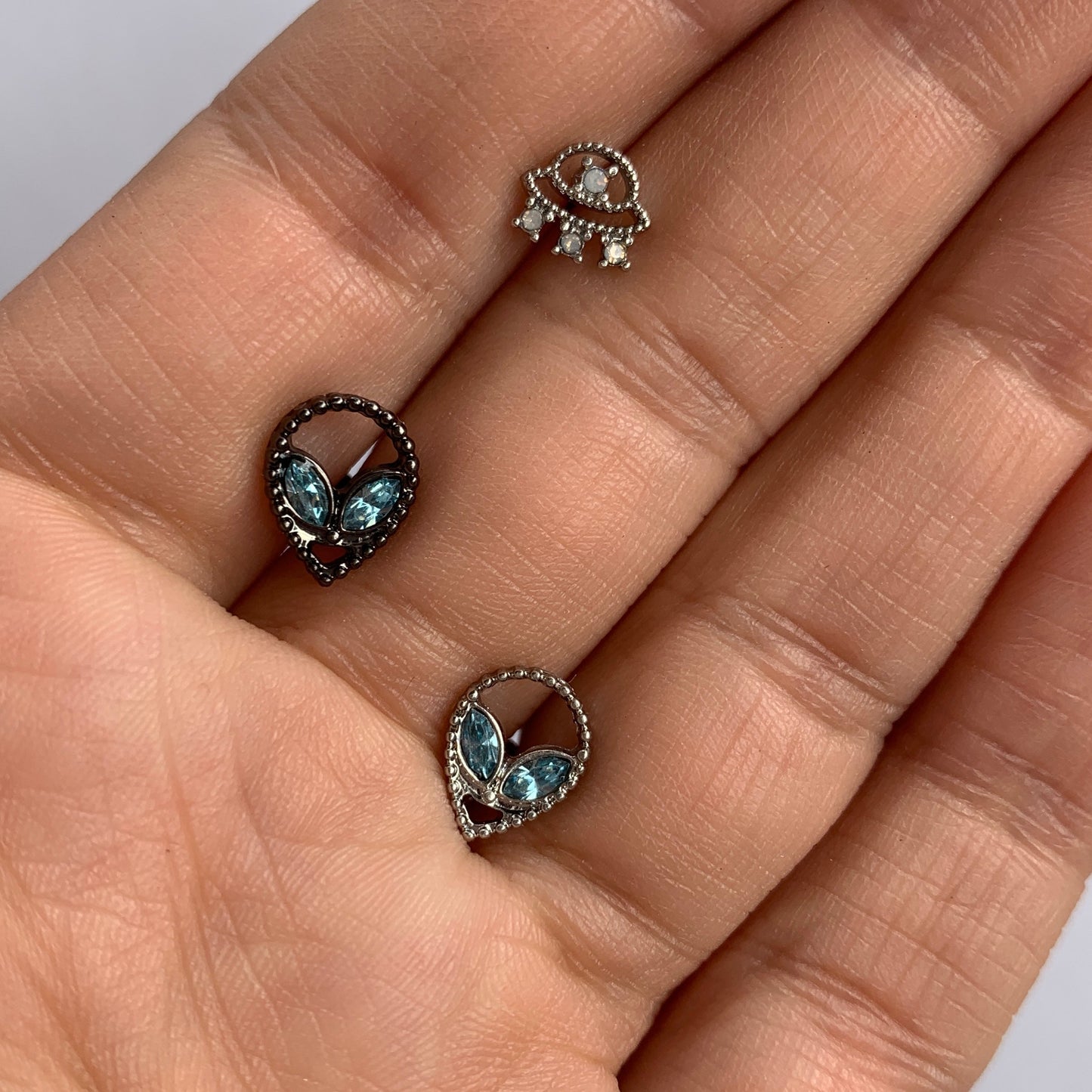 16G 5/16 Aqua Gem Black Alien Labret Monroe Tragus