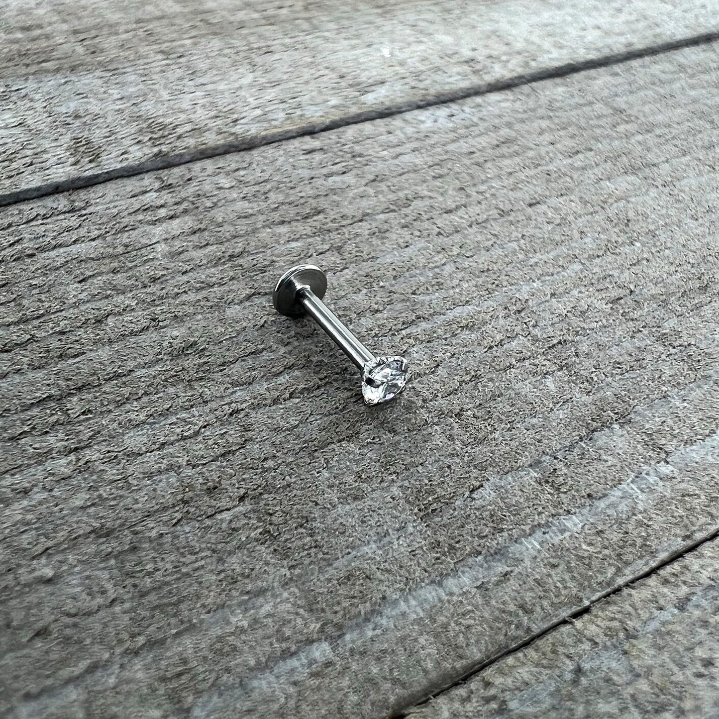 16G 5/16 Clear Gem Round End Internally Threaded Labret Tragus
