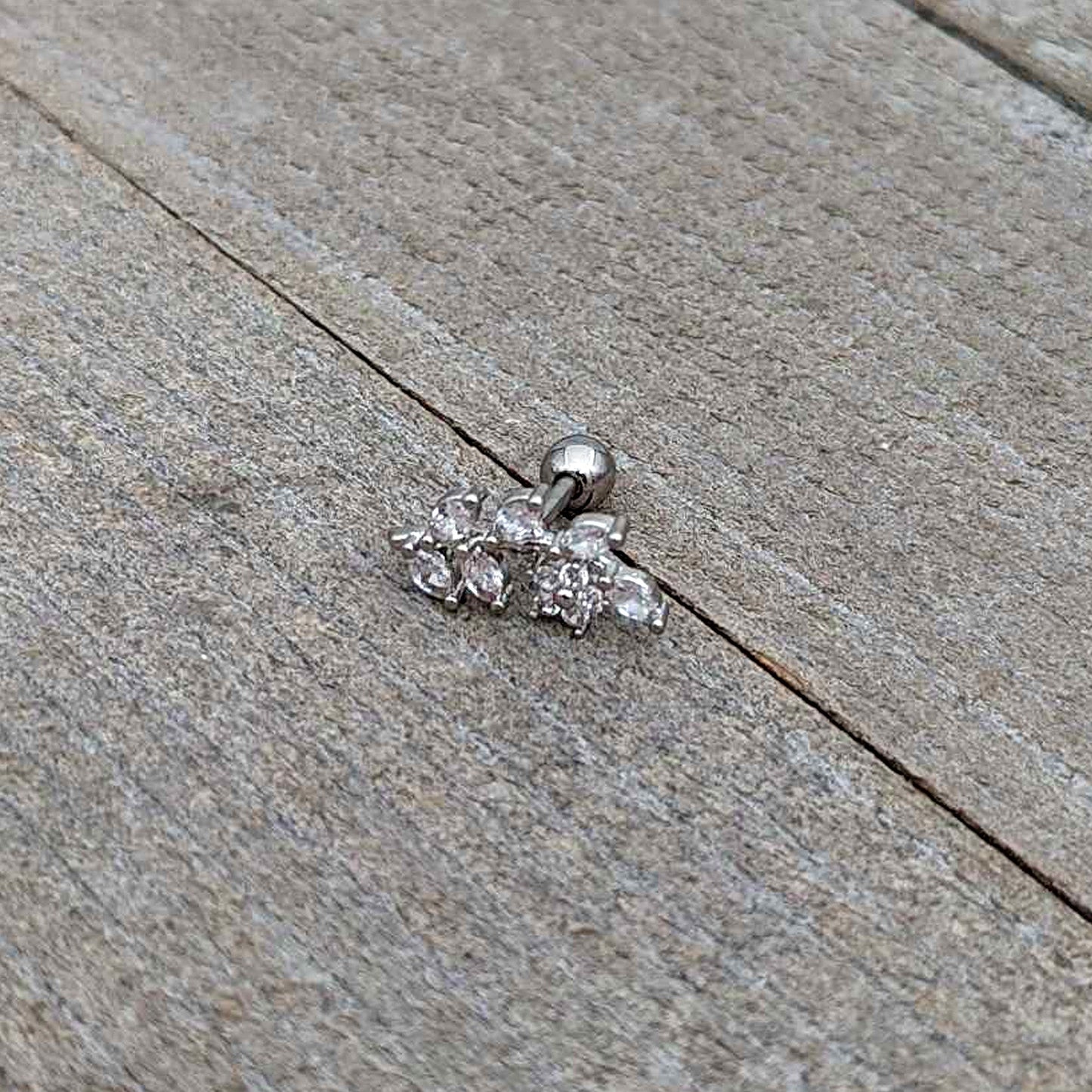 16G 1/4 Clear CZ Gem Flower And Vine Cartilage Tragus Earring