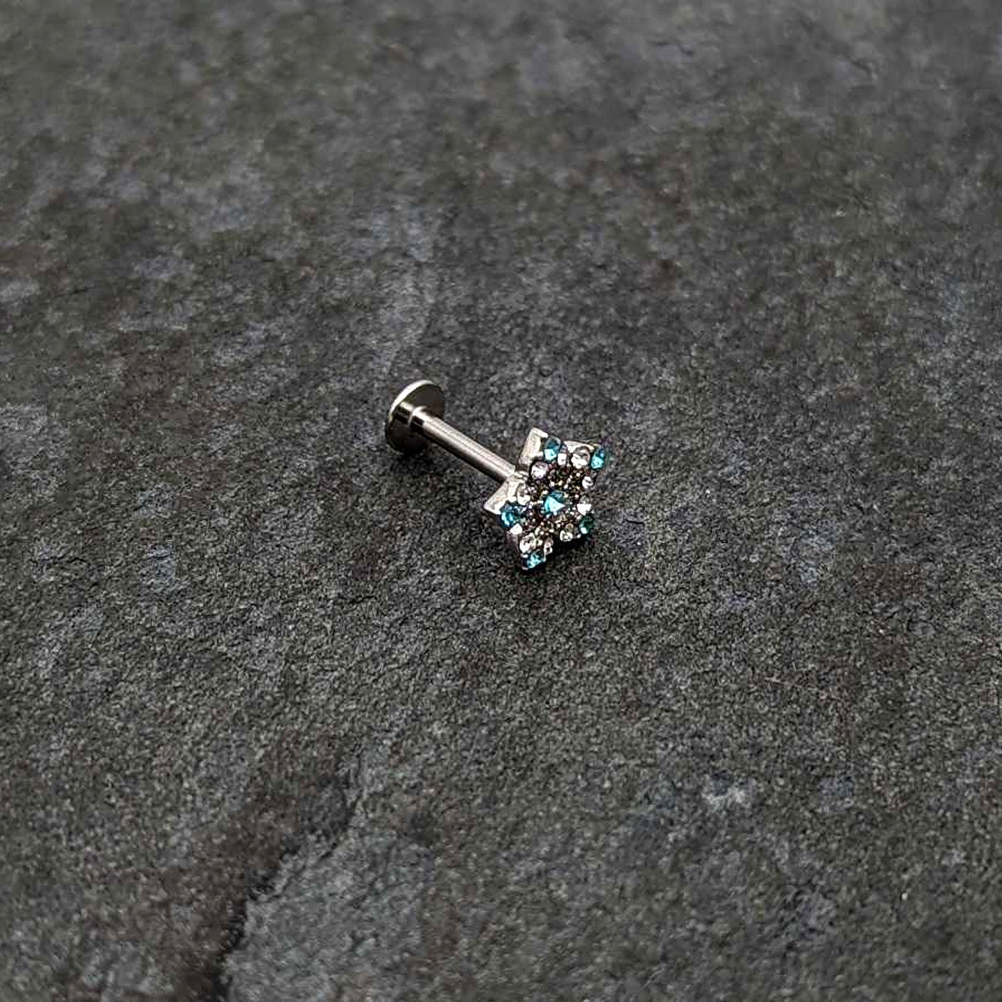 16G 5/16 Clear Blue Gem Opulent Flower Labret Monroe Tragus