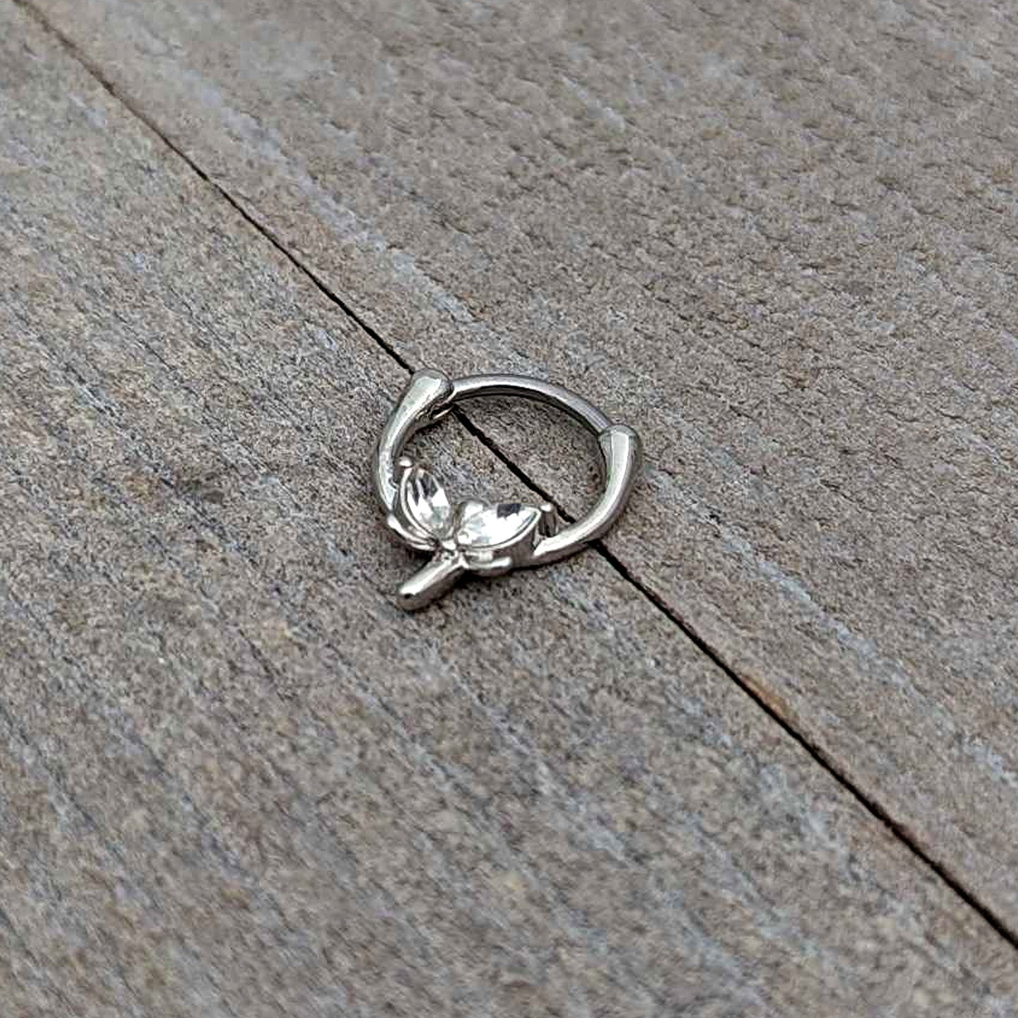 16G 5/16 Clear Gem Simple Style Dragonfly Cartilage Clicker