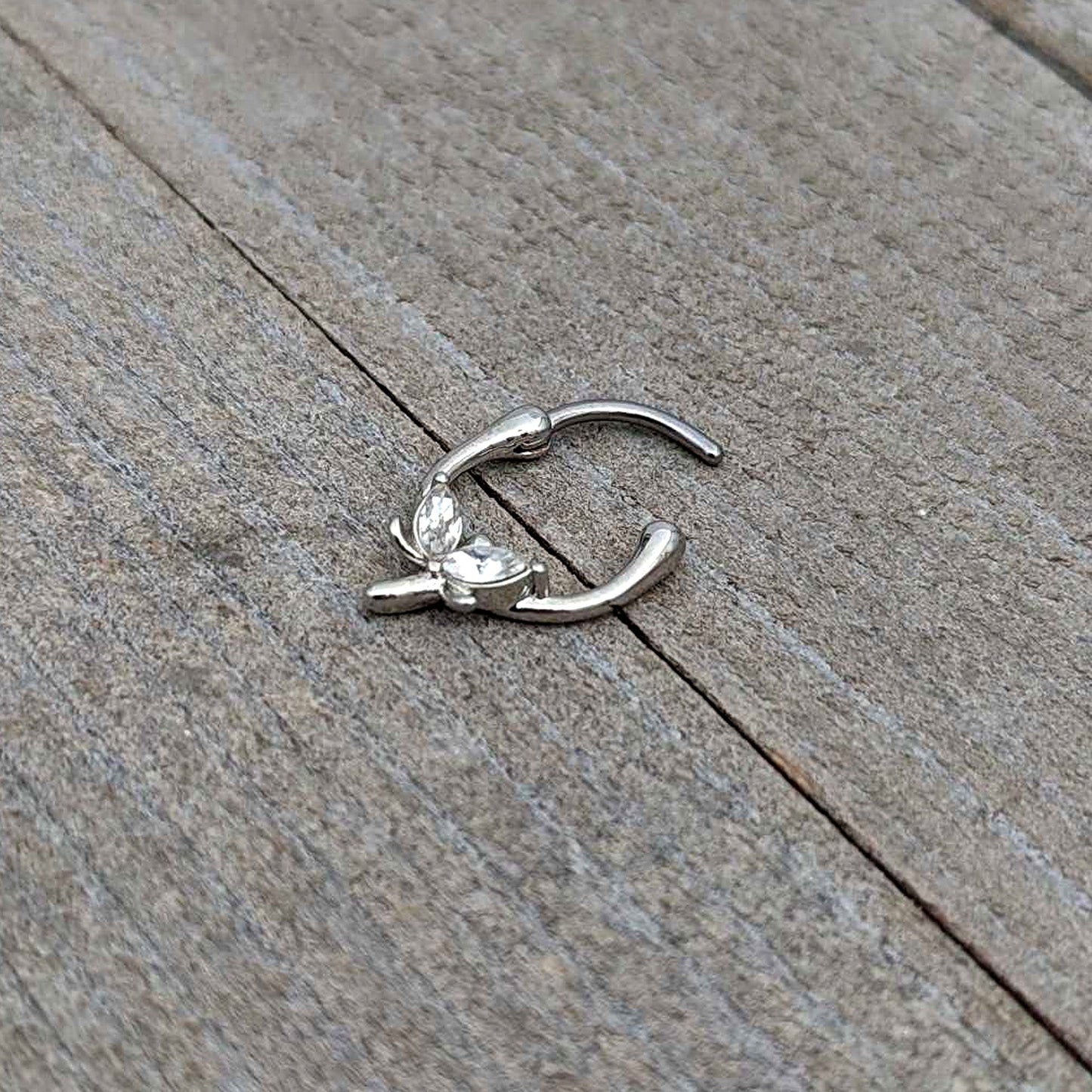 16G 5/16 Clear Gem Simple Style Dragonfly Cartilage Clicker