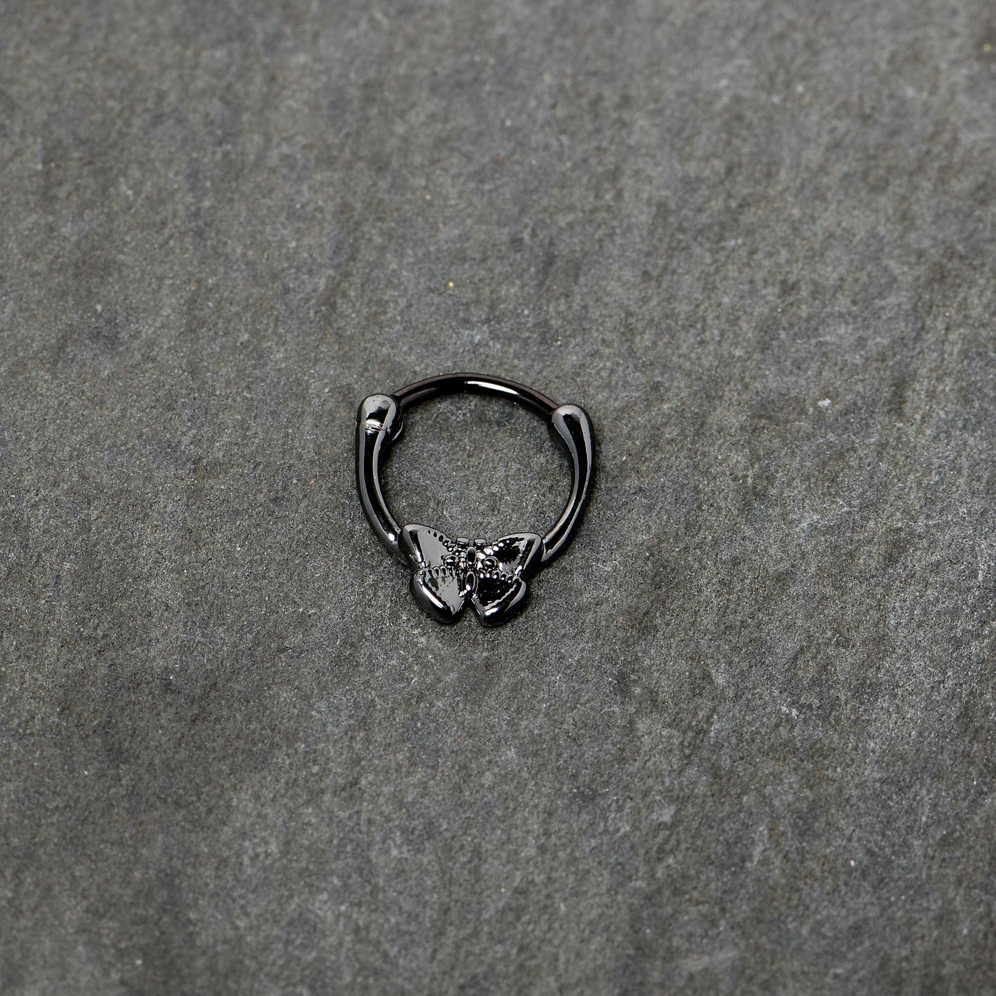 16G 3/8 Black Textured Simple Butterfly Cartilage Clicker
