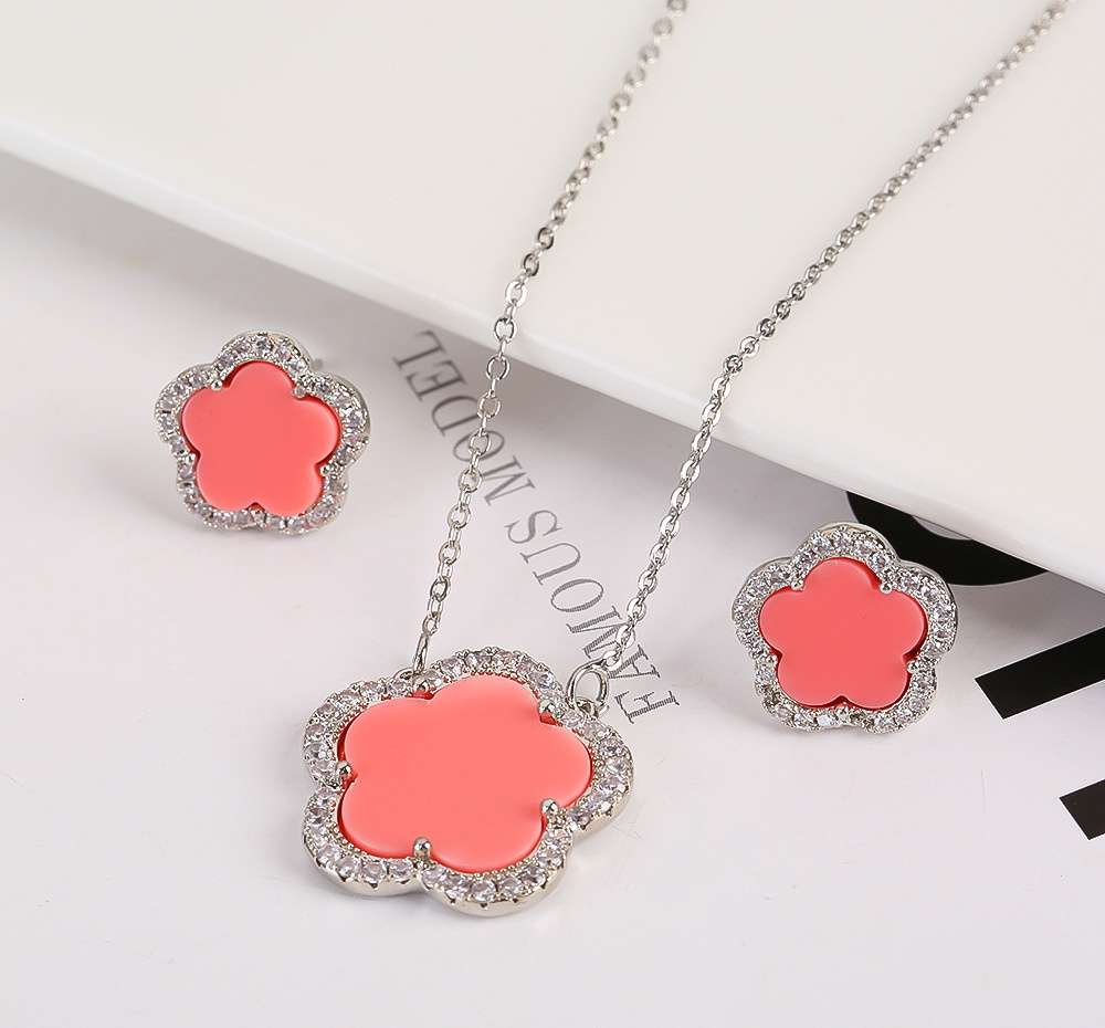 Elegant Floral Jewelry Trio