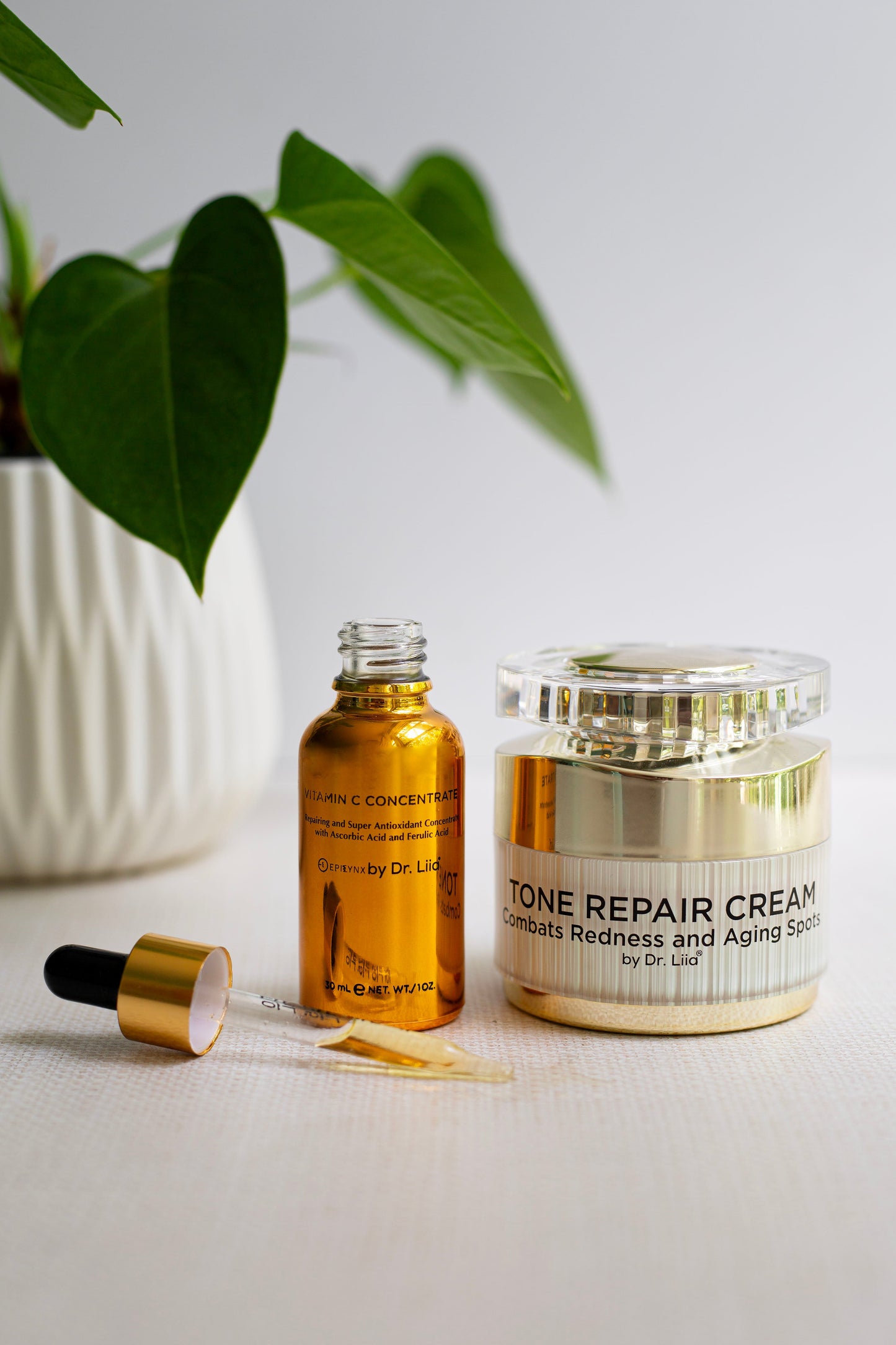 Vitamin C & Dark Spot Brightening Duo
