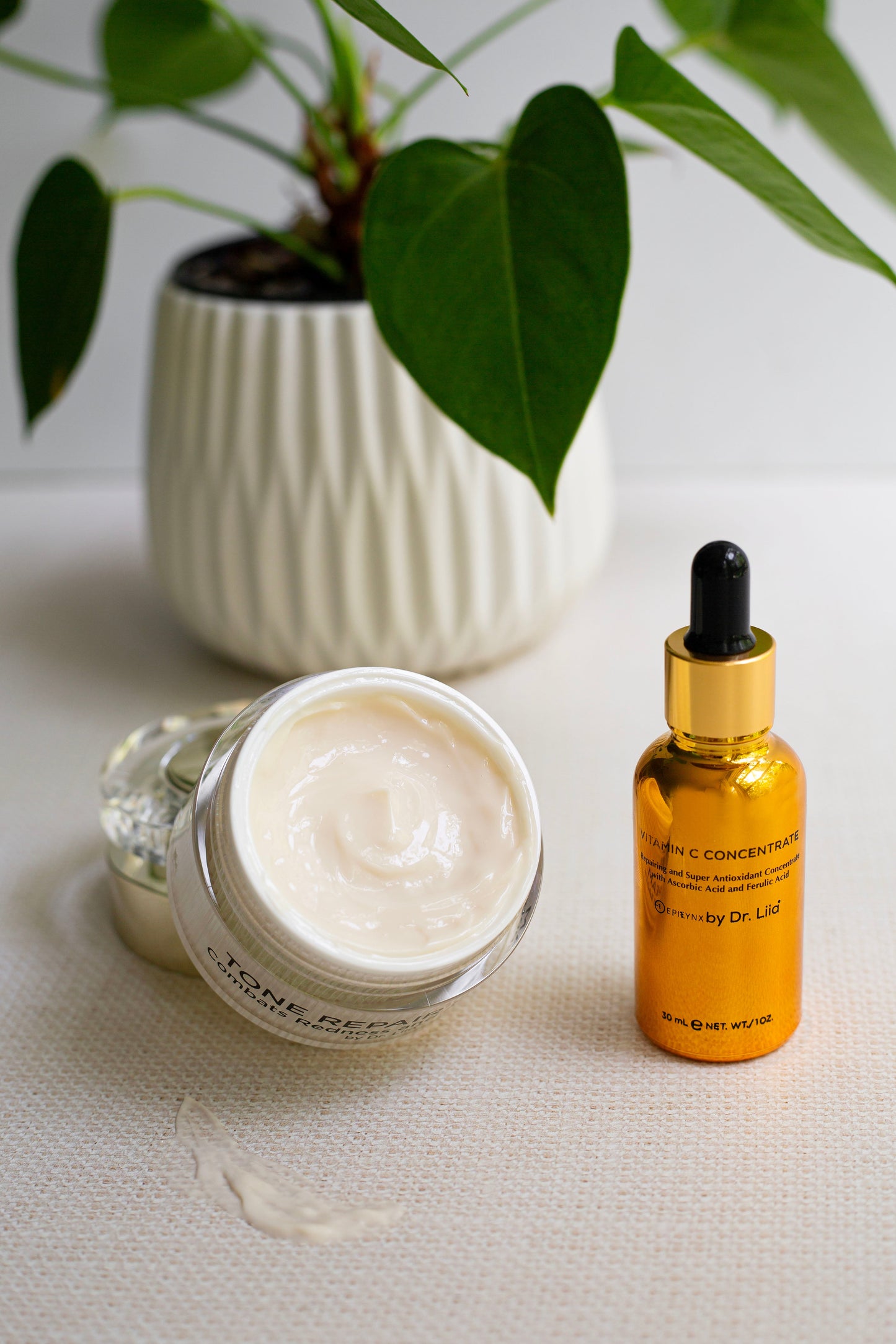 Vitamin C & Dark Spot Brightening Duo