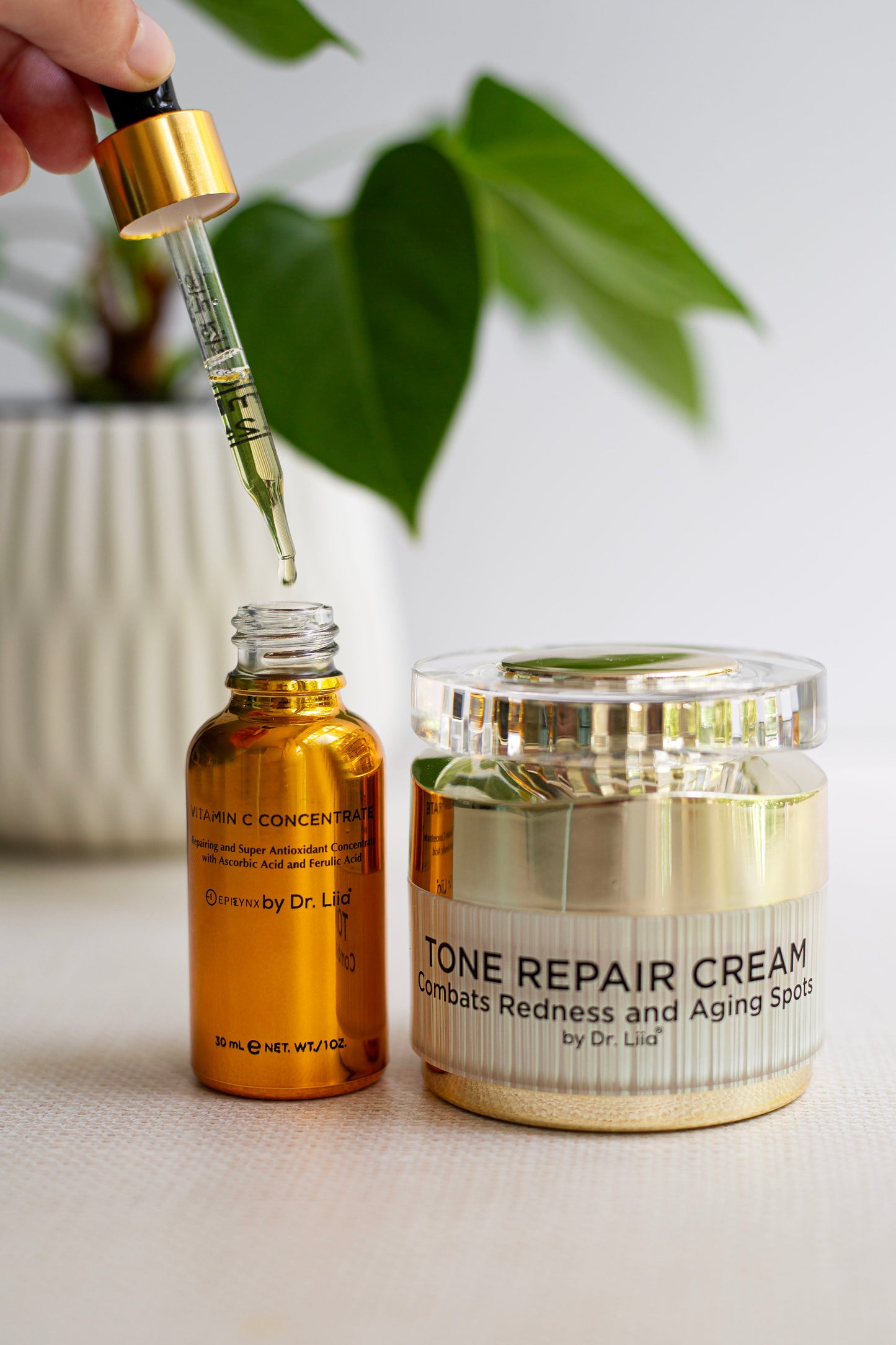 Vitamin C & Dark Spot Brightening Duo