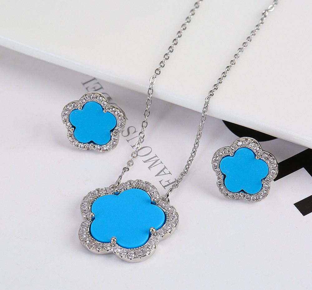 Elegant Floral Jewelry Trio