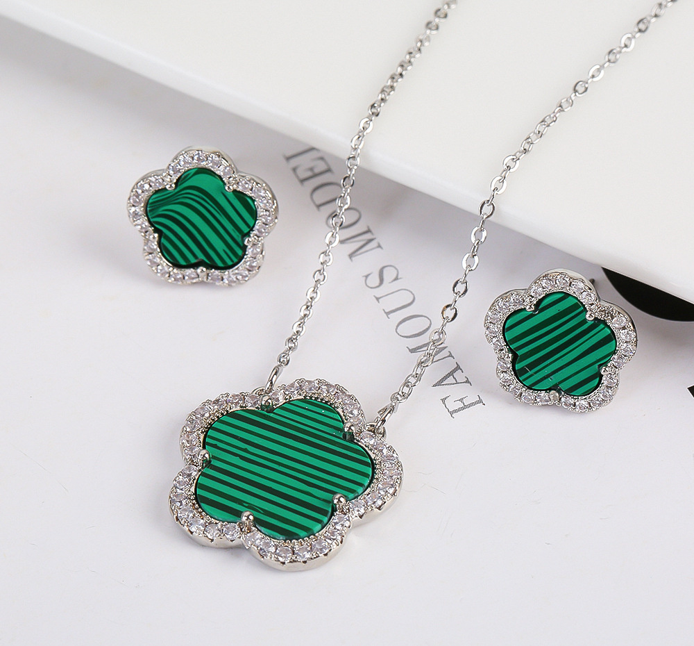Elegant Floral Jewelry Trio