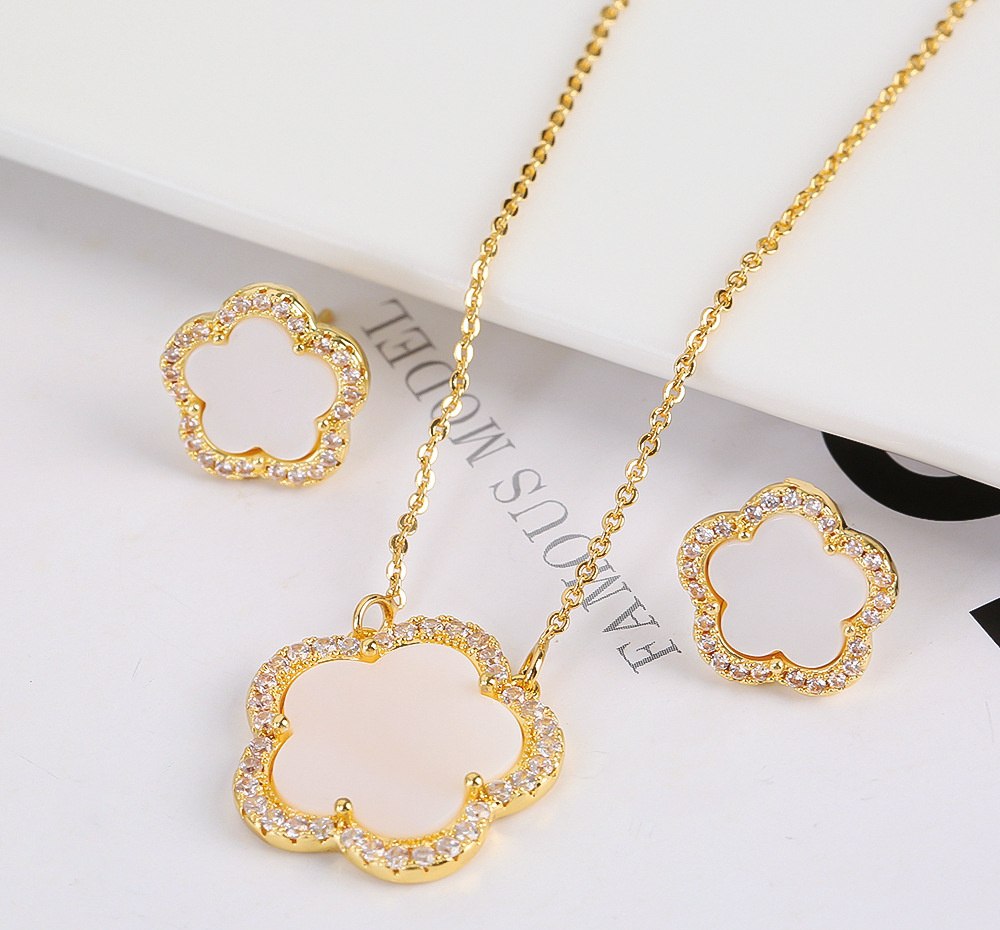 Elegant Floral Jewelry Trio